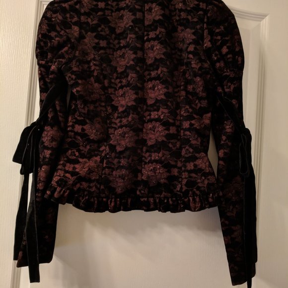 Gothic Lolita Japanese Brand Velvet Brocade Jacket - Perfect for Fall/Winter '22 - Picture 8 of 16